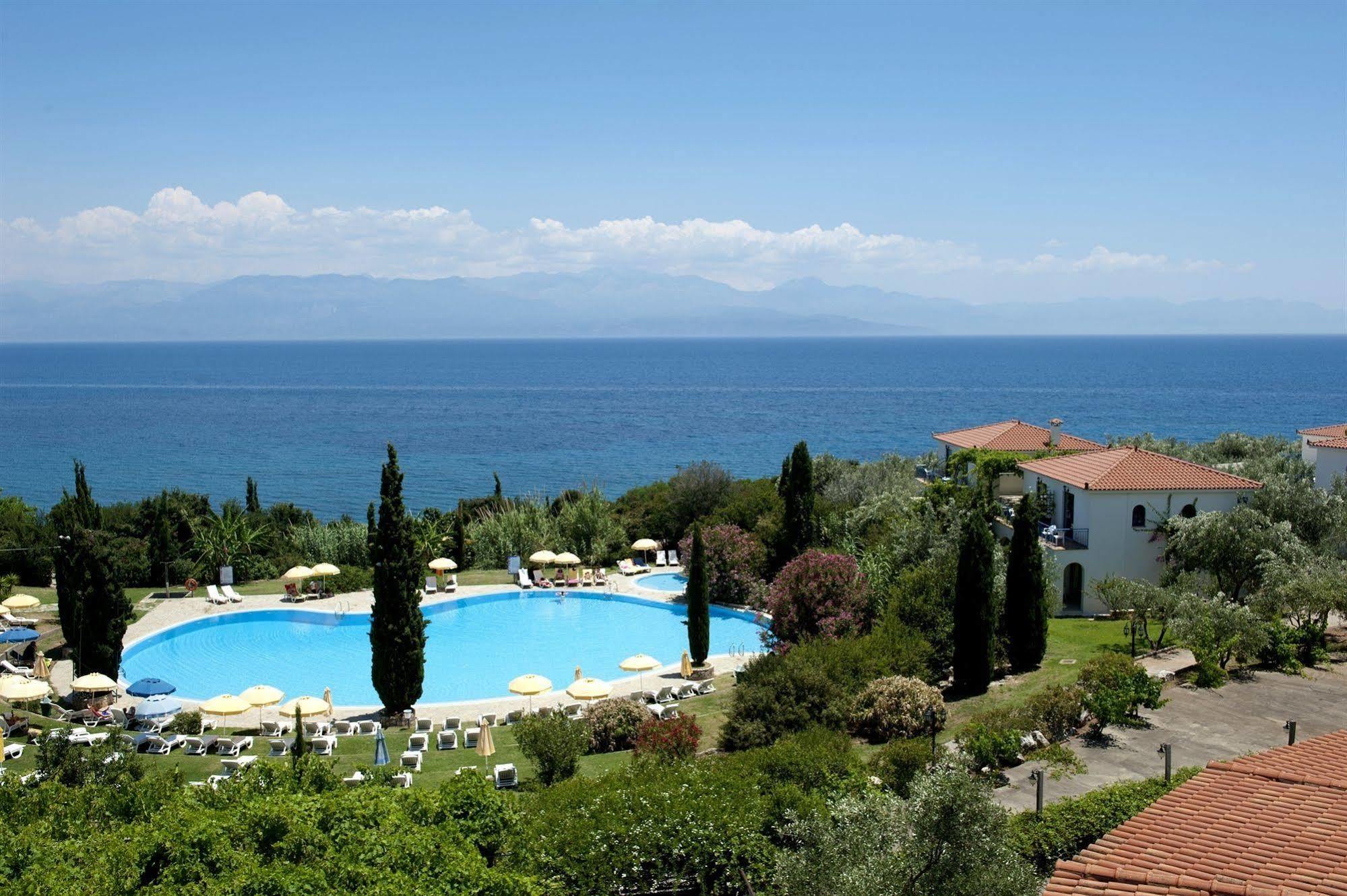 Sunrise Village Beach Hotel Kalamaki  Exterior photo