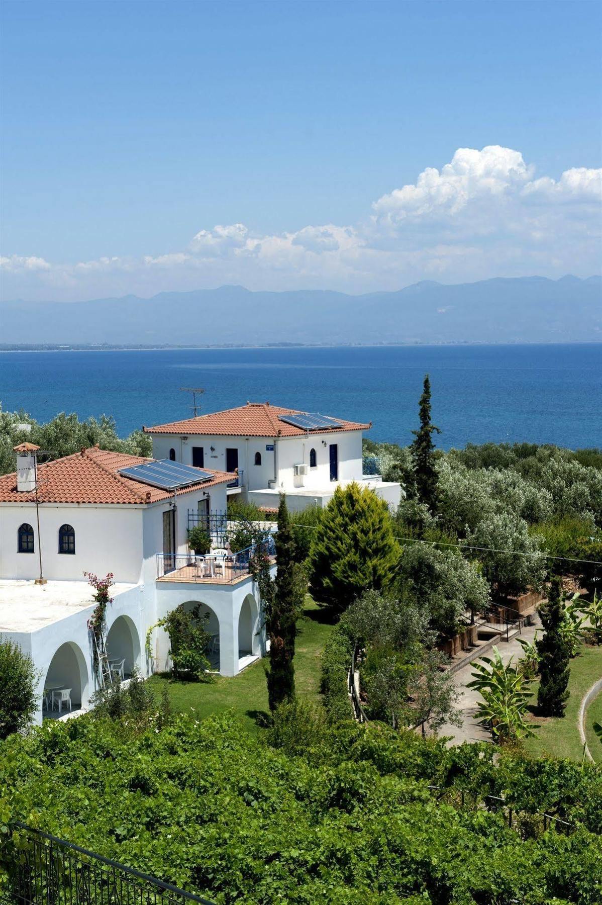 Sunrise Village Beach Hotel Kalamaki  Exterior photo